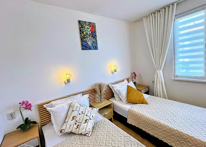 веселина - 4*